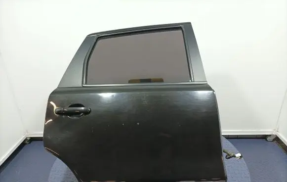 Nissan Note (E11) Rear door