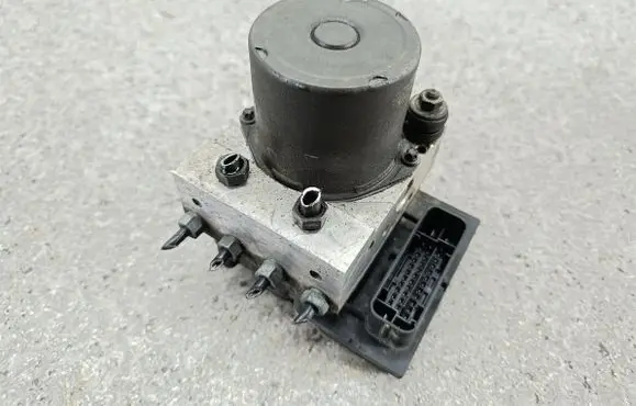 Audi A6 S6 C6 4F ABS Pump