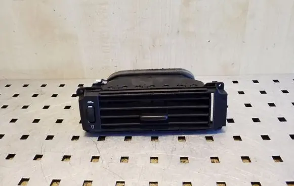 Volvo XC70 Dashboard side air vent grill/cover trim 30676293 30755180