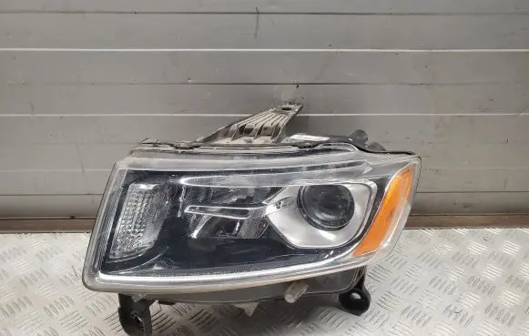 Jeep Grand Cherokee Headlight/headlamp 68110997AD
