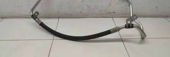 Renault Clio V Air conditioning (A/C) pipe/hose 924904777