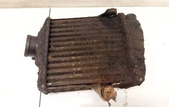 Volkswagen PASSAT B4 Intercooler radiator 