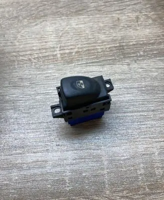 Renault Laguna I Electric window control switch 7700417487B