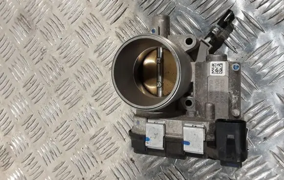 Fiat 500X Throttle valve 278161906 2781639525