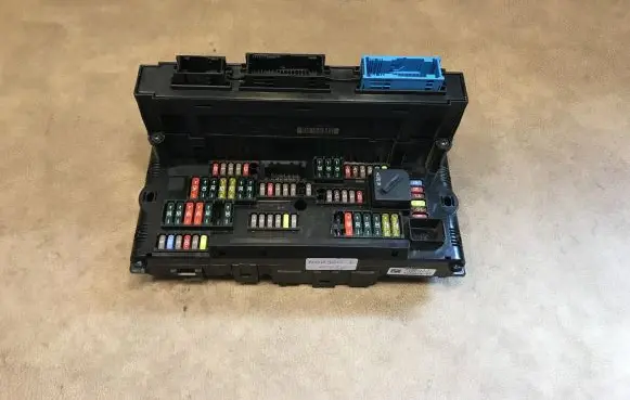 BMW 5 F10 F11 Gateway control module 9299591