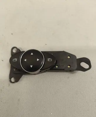 Mercedes-Benz E W211 Wing mirror switch 2118215779 03211035