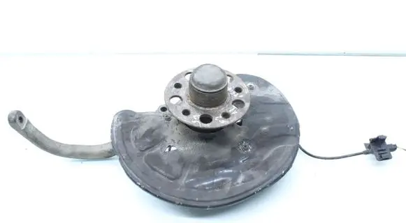 Mercedes-Benz CLS C219 Front wheel hub
