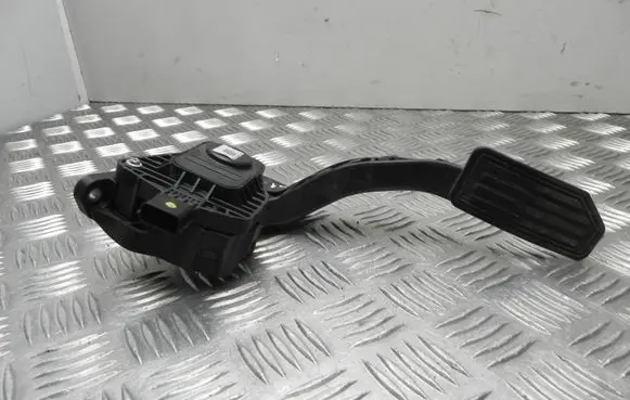 Ford Mondeo MK V Accelerator throttle pedal WAVE1CD391 T6841
