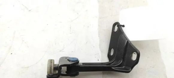 Mercedes-Benz Sprinter W906 Sliding door lower roller guide/hinge A9067600047