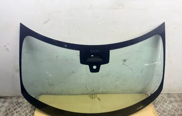 Mini Countryman U25 Front windscreen/windshield window 