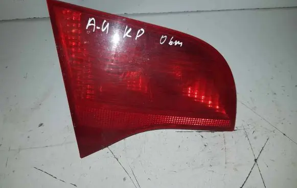 Audi A4 S4 B7 8E 8H Tailgate rear/tail lights 8E9945093 484501 ULO749001