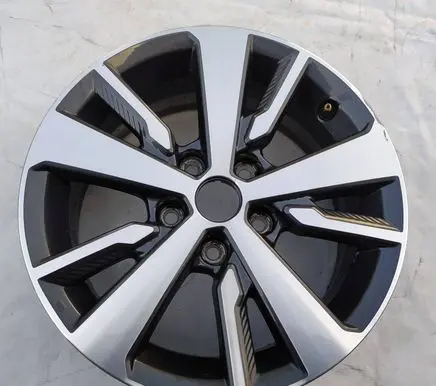Nissan Leaf II (ZE1) R16 alloy rim N856013