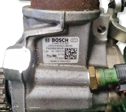 Land Rover Range Rover Sport L494 Fuel injection high pressure pump 0445010821 F9939B395AB