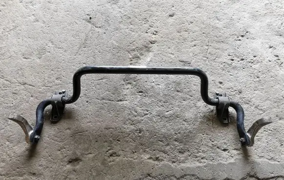 Mercedes-Benz C W205 Front anti-roll bar/sway bar A2053230465