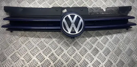 Volkswagen Golf IV Front grill 