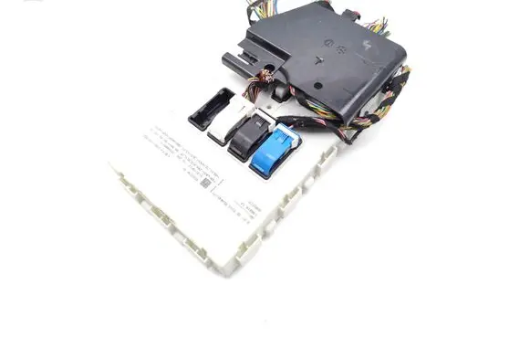BMW 1 F20 F21 Central body control module 9303546 6135930354601