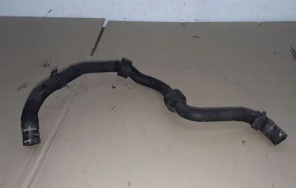 Seat Ibiza IV (6J,6P) Engine coolant pipe/hose 6R0121109AA