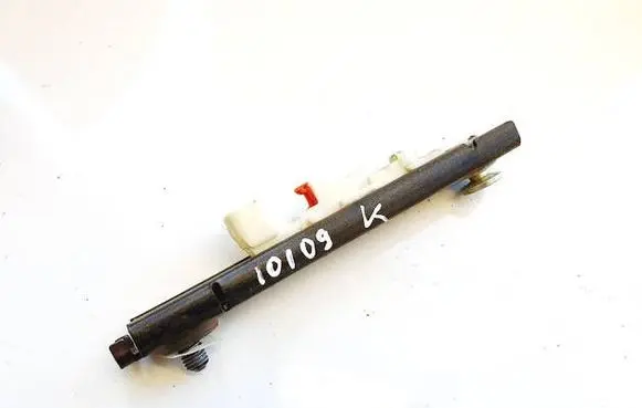 Renault Scenic II - Grand scenic II Seat belt adjustment rail 687449 7104295