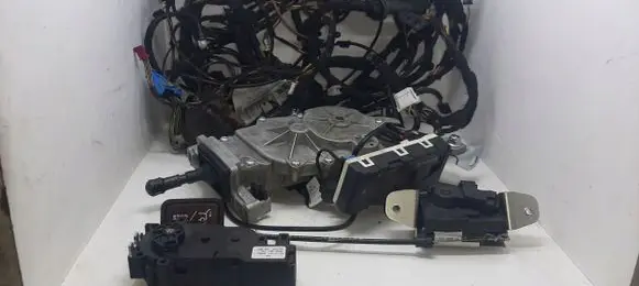 Mercedes-Benz E W212 Manual 7 speed gearbox 123456789N