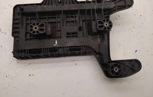 Battery tray