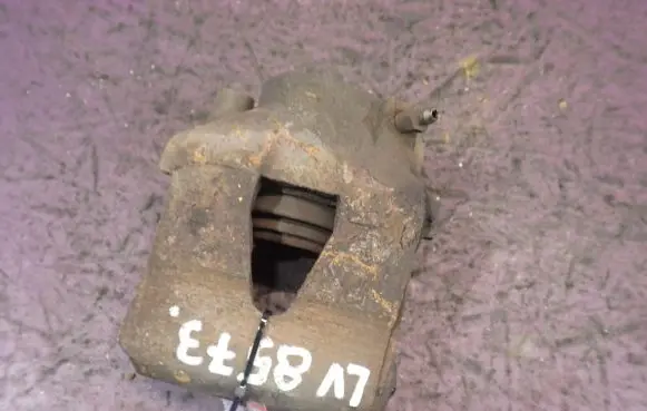 Front brake caliper