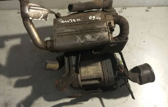 Volkswagen Touran I Auxiliary pre-heater (Webasto) 1K0815065AG 9009839N 9013015C