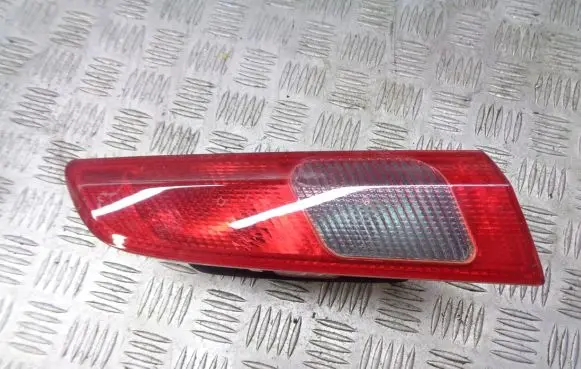 Alfa Romeo 156 Tailgate rear/tail lights