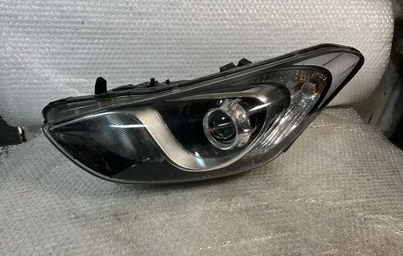Hyundai i30 Headlight/headlamp 92101A6020 92101A6000 92101A6030