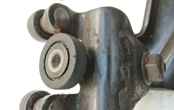 Ford Transit Sliding door upper roller guide/hinge 