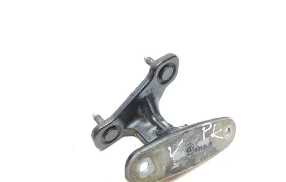 Mercedes-Benz E W212 Front door upper hinge A047058