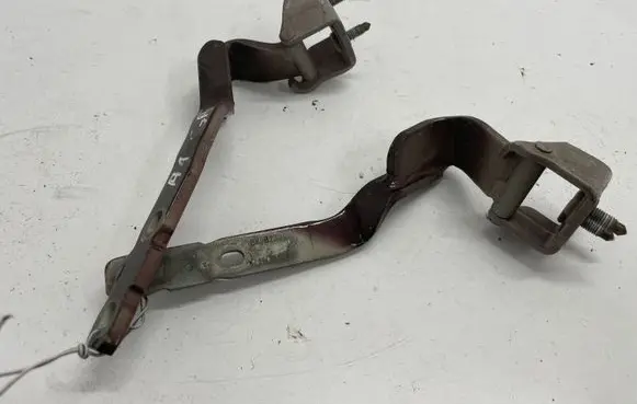 Audi A1 Tailgate/trunk/boot hinge 8X4827299 8X4827300