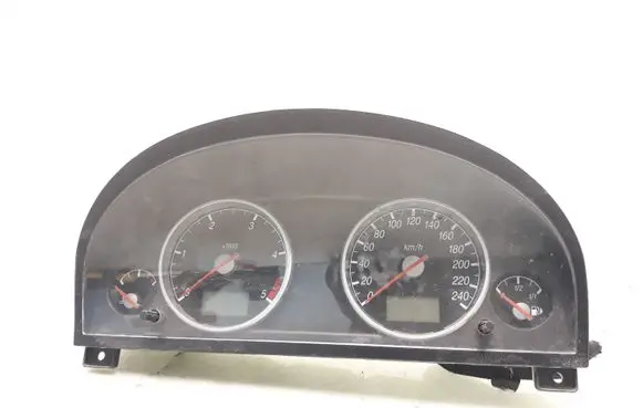 Ford Mondeo Mk III Speedometer (instrument cluster) 1S7F10841