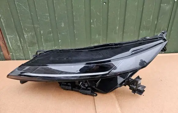 Nissan Qashqai Headlight/headlamp