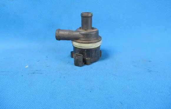 Audi A5 8T 8F Electric auxiliary coolant/water pump 059121012B