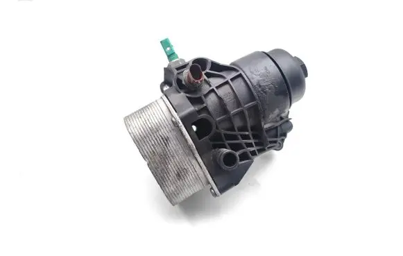 Skoda Octavia Mk3 (5E) Oil filter mounting bracket 03N117021