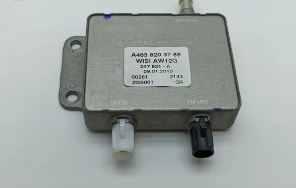 Mercedes-Benz Vito Viano W447 Antenna control unit A4638203789