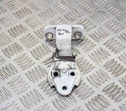 Iveco Daily 5th gen Front door upper hinge 56087