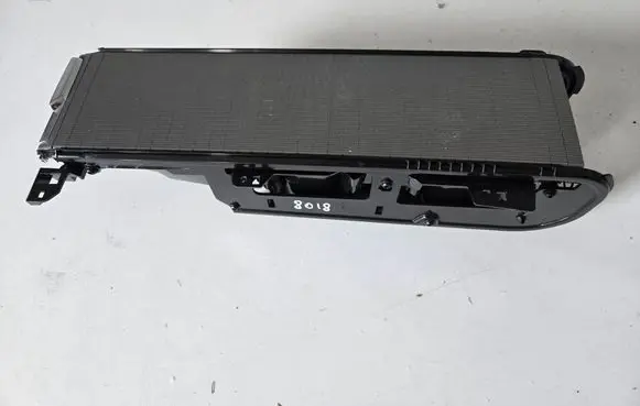 Volvo XC90 Cup holder front 31377368