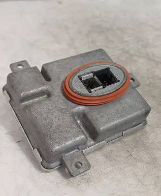 BMW 3 E90 E91 Headlight ballast module Xenon 7172536 W003T19571