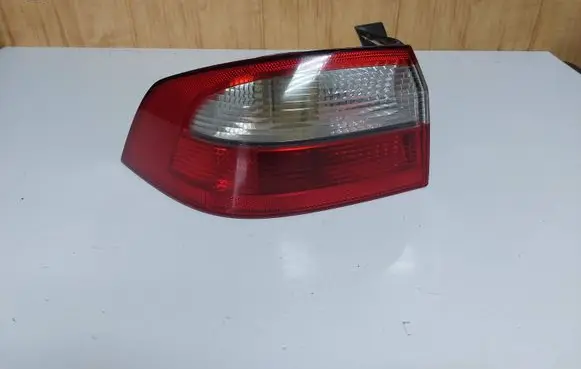 Renault Laguna II Rear/tail lights 8200002472