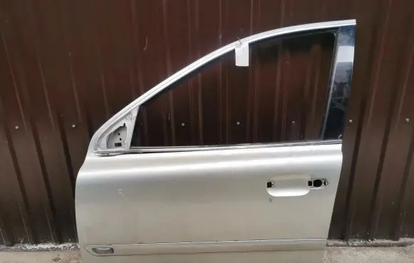 Volvo XC90 Front door