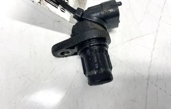 Mercedes-Benz CLS C219 Camshaft position sensor 0232103050 A0041539628