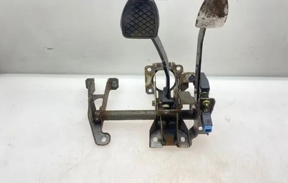 Subaru Forester SG Brake pedal 