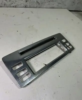 Volvo S80 Radio/GPS head unit trim 1303415