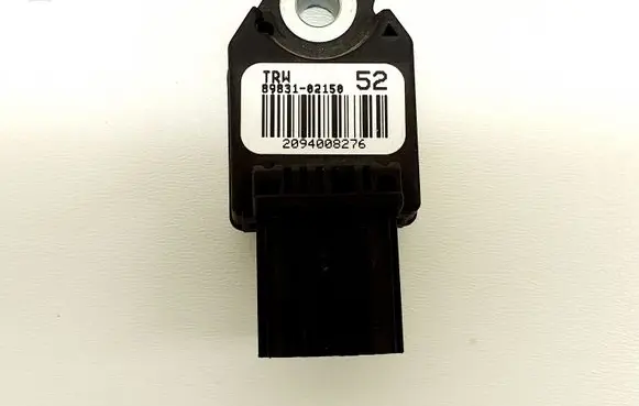 Toyota Auris E180 Airbag deployment crash/impact sensor 8983102150