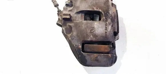 BMW 5 GT F07 Front brake caliper 6030348