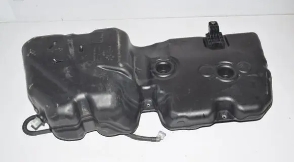 BMW 2 F46 Fuel tank 7300382 7300483 16117453428