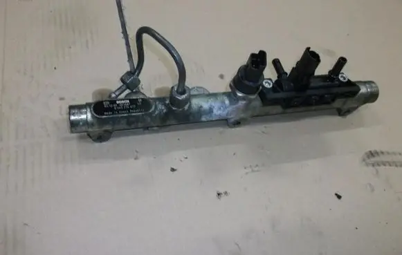 Peugeot 807 Fuel main line pipe LISTWAWTRYSKOWA