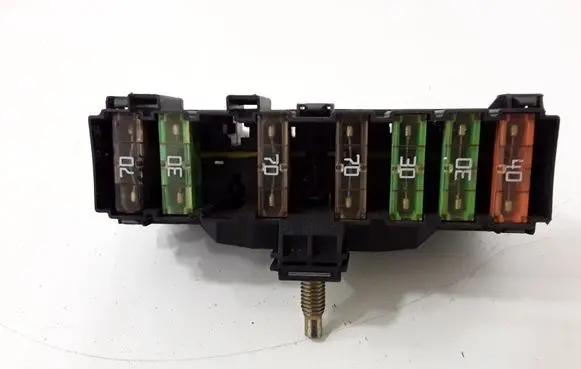 Volkswagen PASSAT B5 Fuse box set