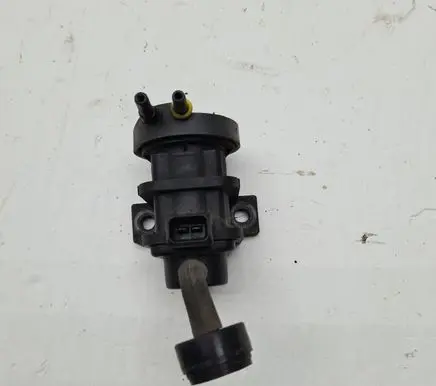 Mercedes-Benz C W203 Turbo solenoid valve 09128022